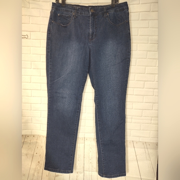 Charter Club Medium Wash Straight Leg Jeans - Picture 2 of 7
